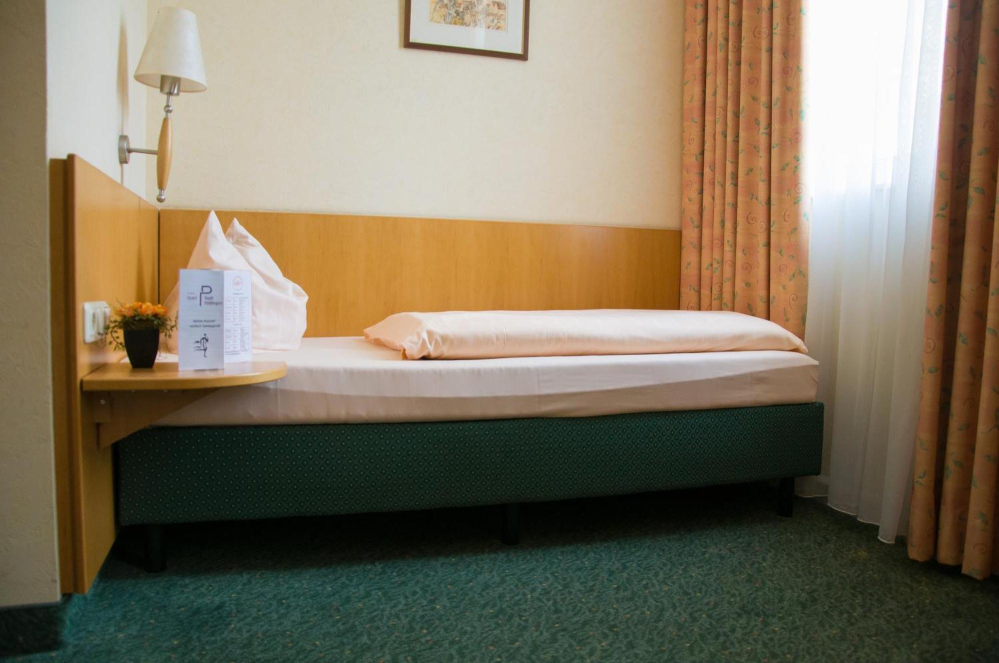 Domizil Alte Post Hotel Puttlingen Phòng bức ảnh