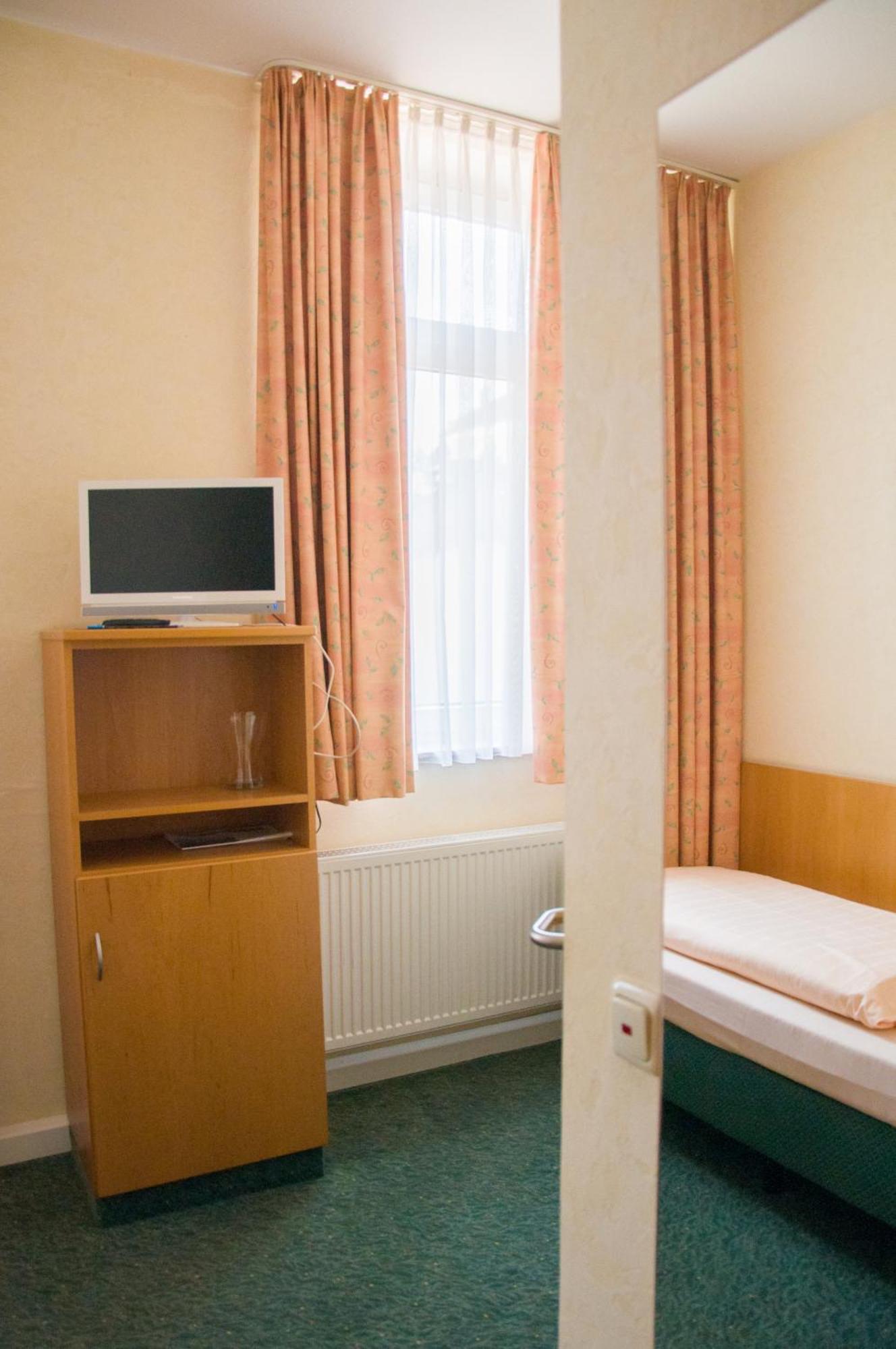 Domizil Alte Post Hotel Puttlingen Phòng bức ảnh